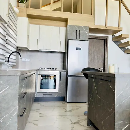 Oikia Athena Apartments-the Noble West Apartment *