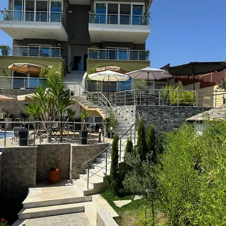 Oikia Athena Apartments-the Noble West Theológosz