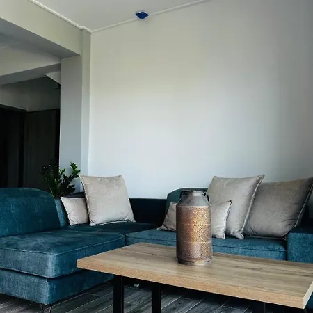 Oikia Athena Apartments-the Noble West Apartment *