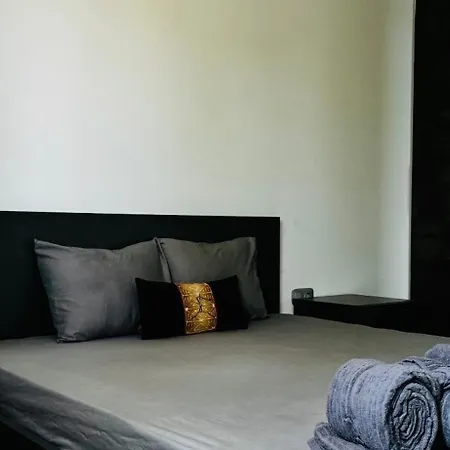 Oikia Athena Apartments-the Noble West
