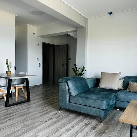 Oikia Athena Apartments-the Noble West Apartment